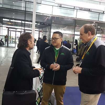 Business negotiation at bauma China 2016