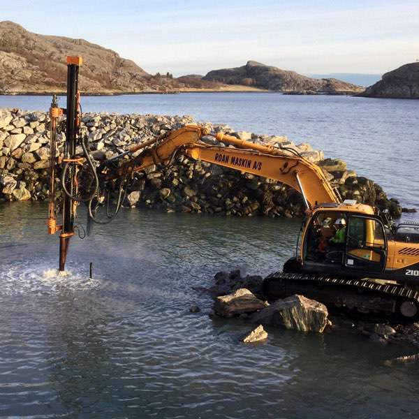 Excavator Mounted Rock Drill for Submarine Drilling & Blasting