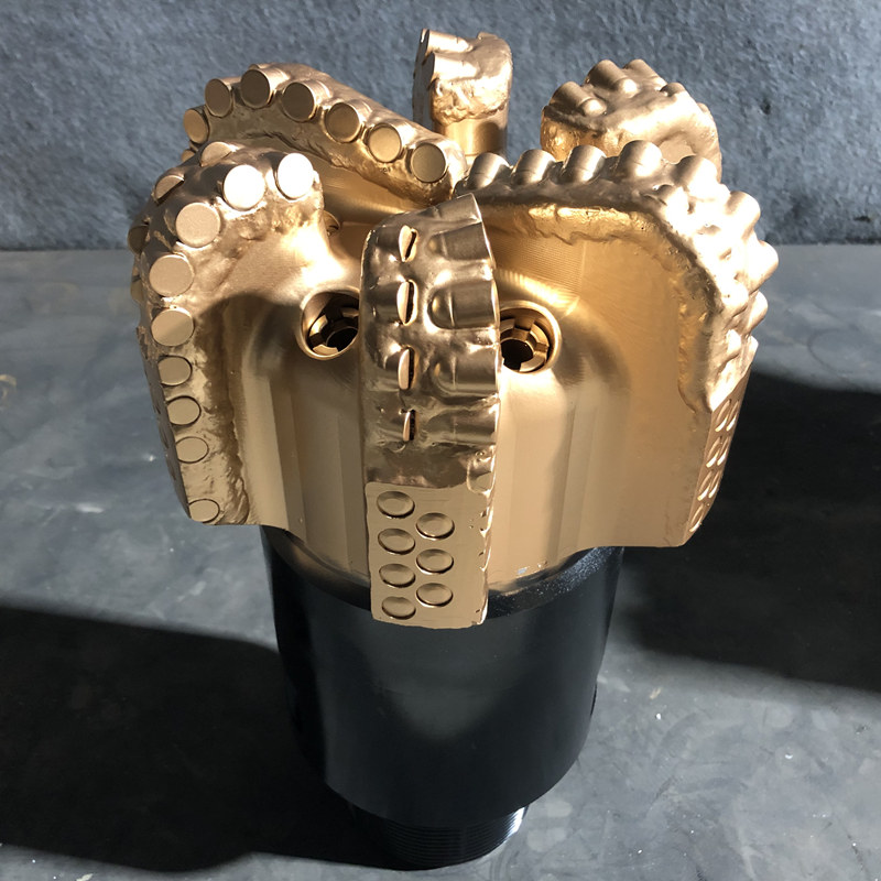 10 5/8''  6 Blade PDC Bit Matrix Body 6 5/8'' API REG PIN