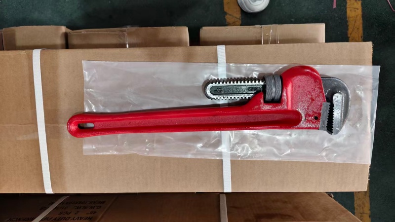 Heavy-Duty Straight Pipe Wrench